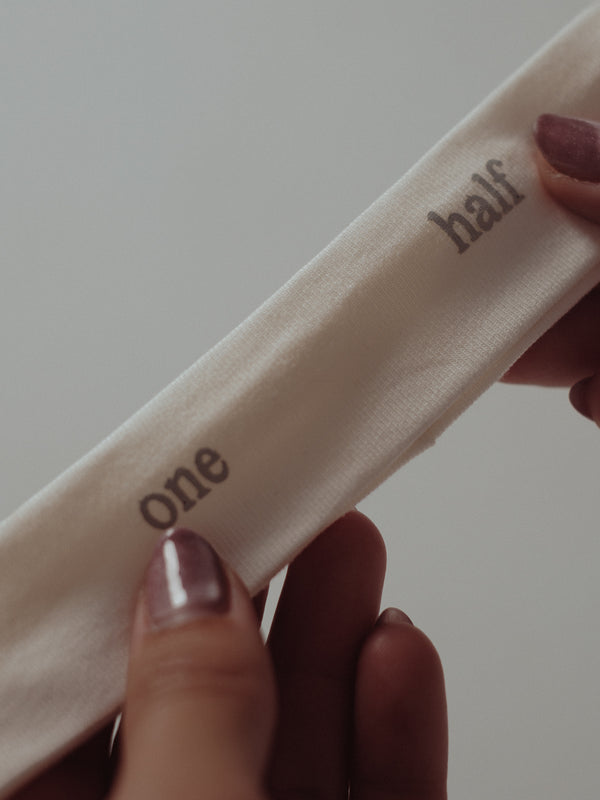 SLIM HEADBAND - SOFT WHITE