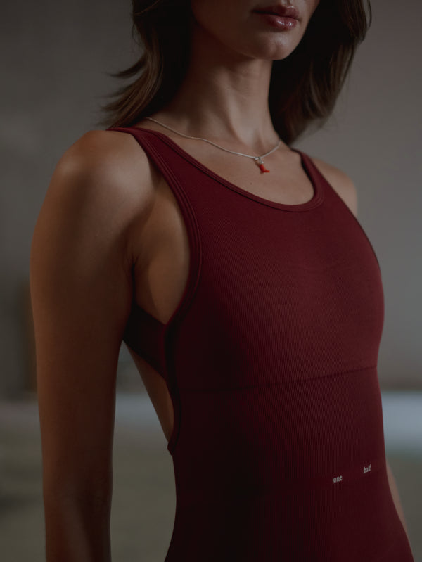 OPEN STRAPS SEAMLESS UNITARD - SOLID ROBUST RED