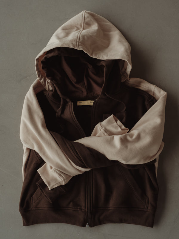 CROPPED ZIP HOODIE - DARK CHOCOLATE