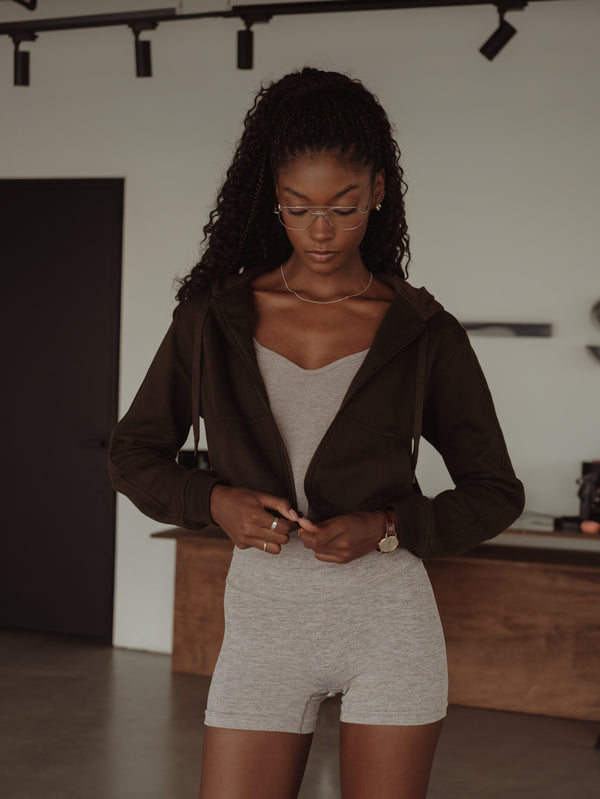 CROPPED ZIP HOODIE - DARK CHOCOLATE