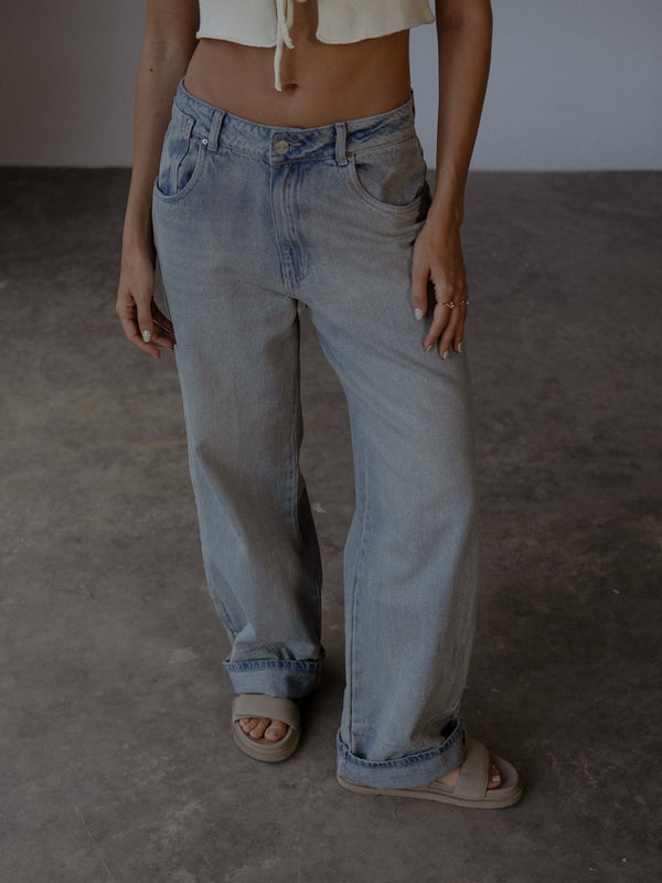 RENEW WIDE LEG JEAN - DIRTY ICE BLUE