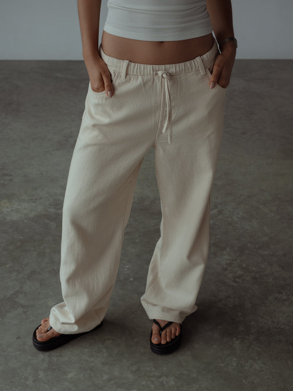 DRAWSTRING JEAN - SOFT WHITE