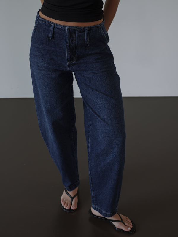 SARTORIAL BARREL JEAN - SPACE BLUE