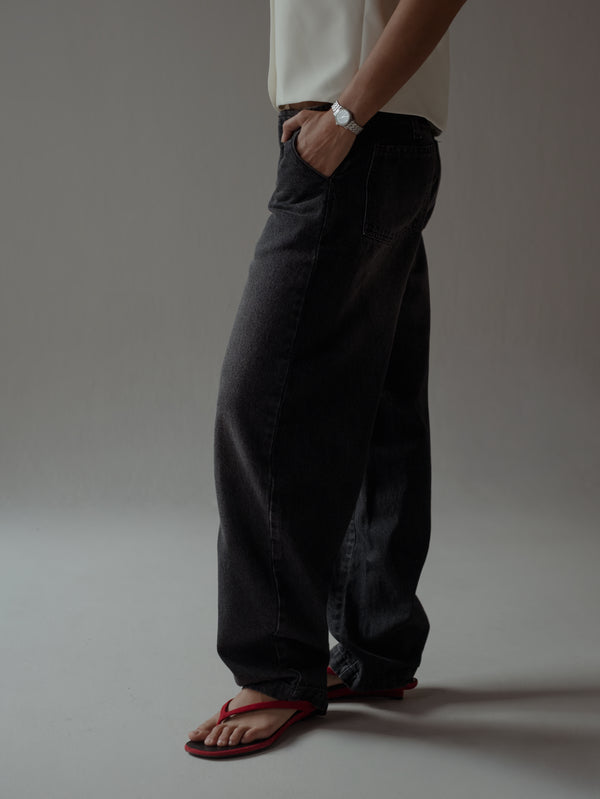 SARTORIAL BARREL JEAN - BLACK PEPPER