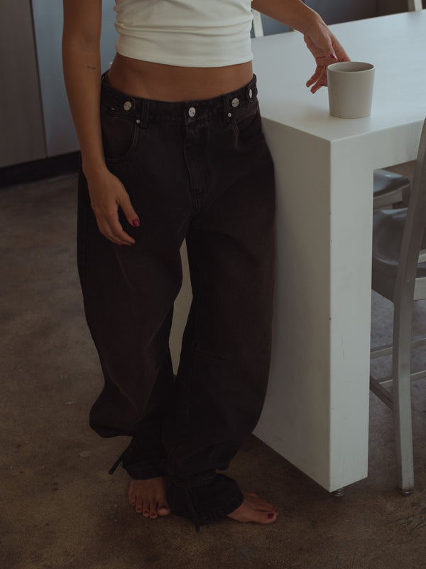 BARREL RENEW JEAN - BLACK DIRTY PINK