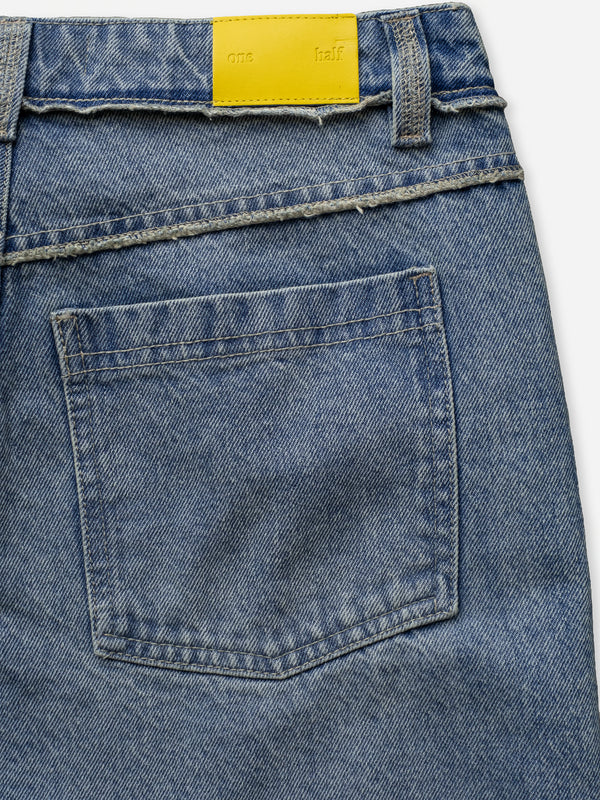 SPLIT LEG STRAIGHT JEAN - SOFT CLASSIC BLUE