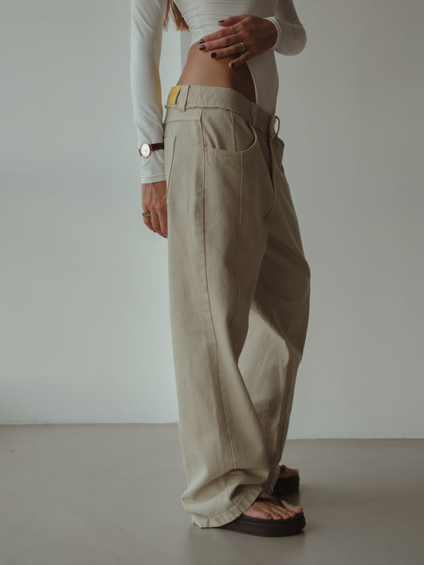 SPLIT LEG STRAIGHT JEAN - ASH