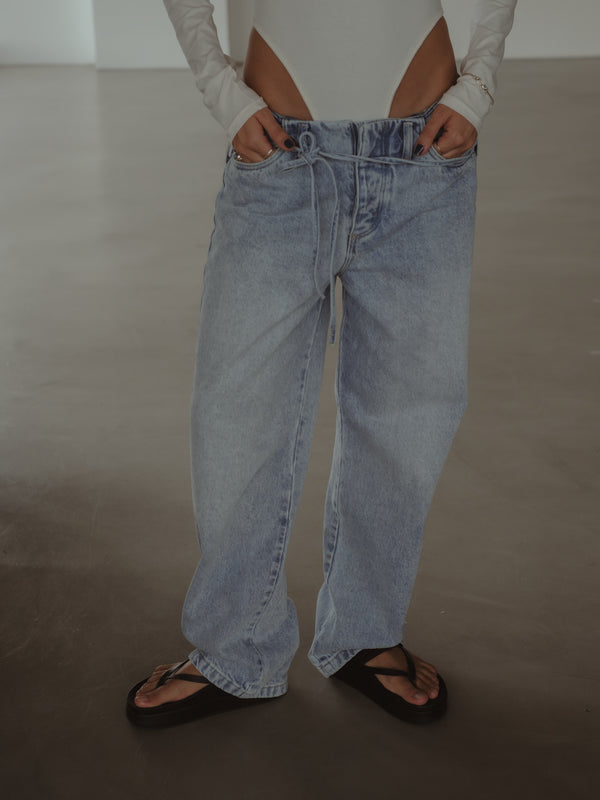 NO WAIST STRAIGHT JEAN  - OLD LIGHT BLUE - PRE ORDER