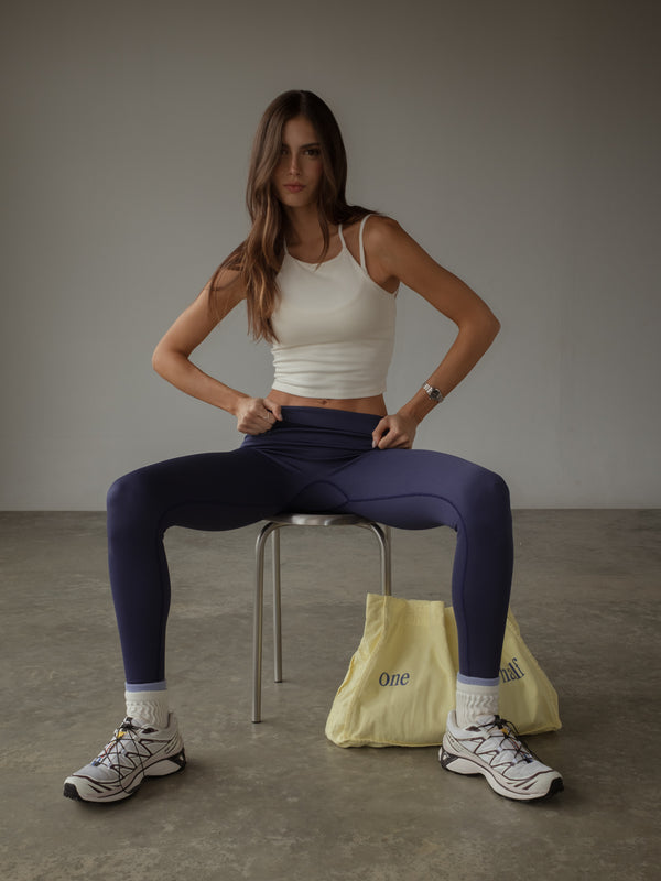 BOLD SEAMLESS LEGGINGS - MYSTIC PURPLE