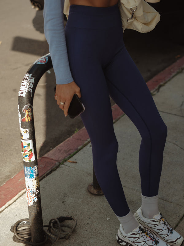 BOLD SEAMLESS LEGGINGS - MYSTIC PURPLE