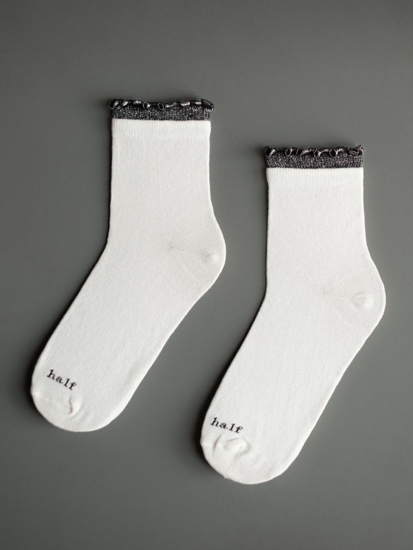 GIRLY LAYERING SOCKS - BLACK ON WHITE
