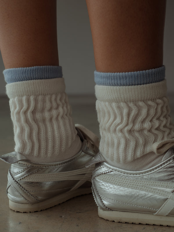 MIDI LAYERING SOCKS - SOFT WHITE & BABY BLUE