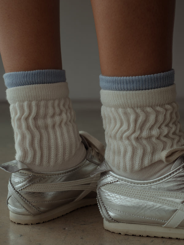 MIDI LAYERING SOCKS - SOFT WHITE & BABY BLUE