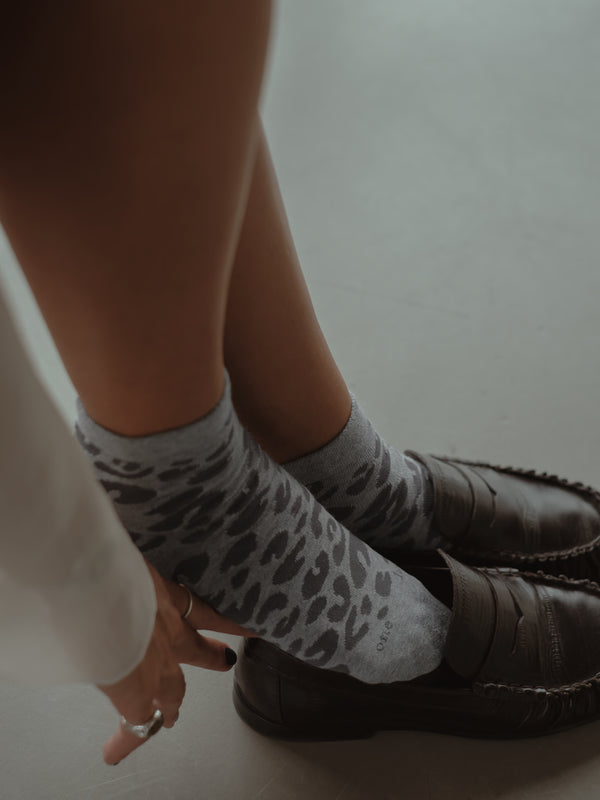 PRINT MIDI SOCKS - GRAY ON GRAY