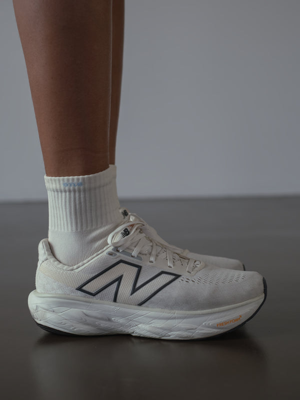 RUNNING SOCKS - CREAMY & BABY BLUE