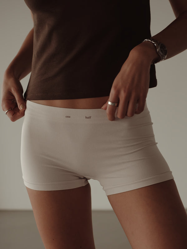 SEAMLESS MINI BOXER - NATURAL
