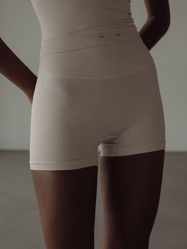 SHAPER SEAMLESS MINI SHORT - NATURAL