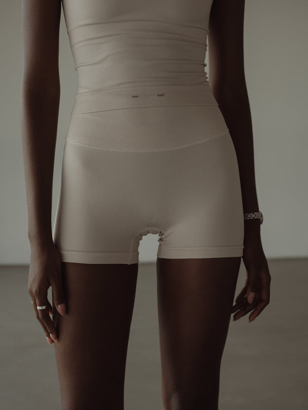 SHAPER SEAMLESS MINI SHORT - NATURAL