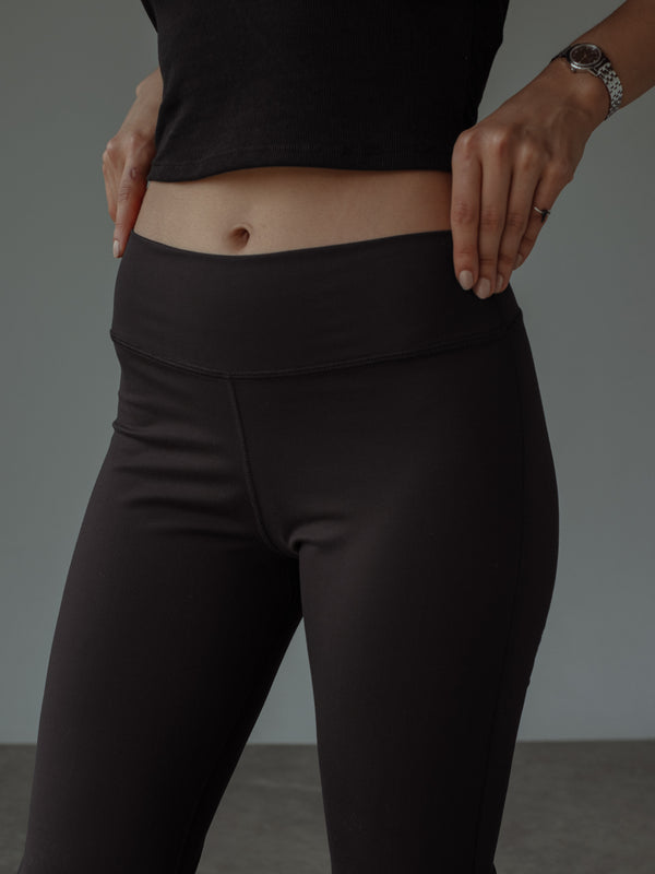 SOFT FLARE PANT - BLACK