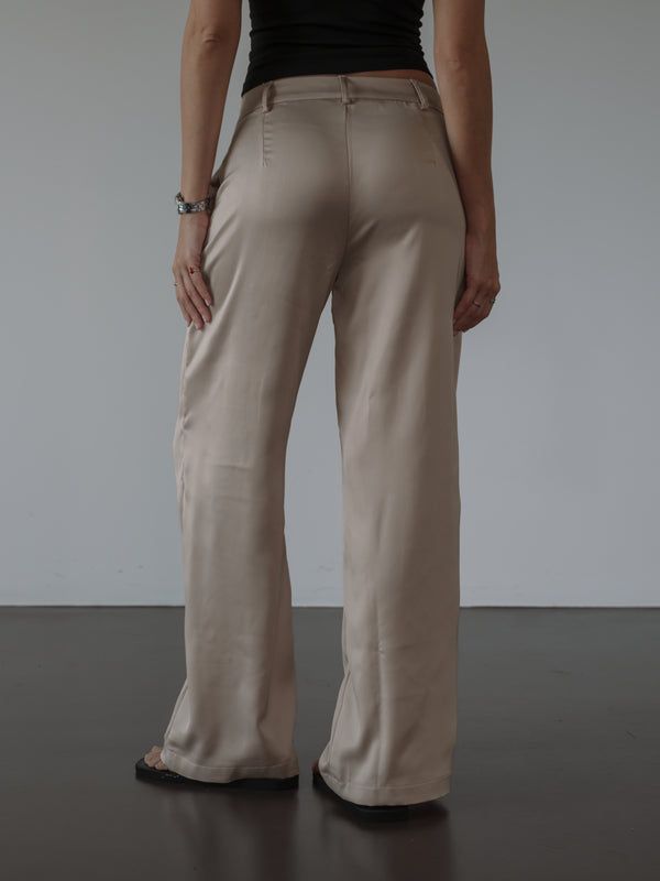 NOT SO MODEST TROUSER - SAND PEARL