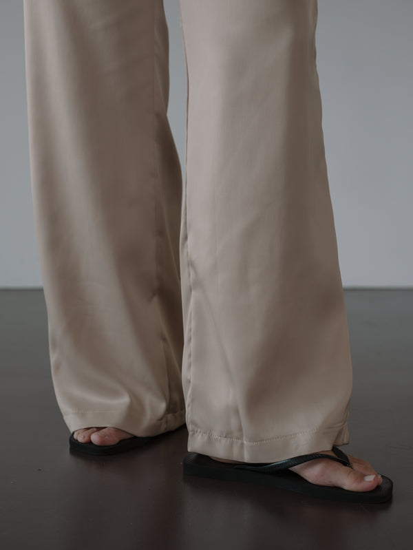 NOT SO MODEST TROUSER - SAND PEARL