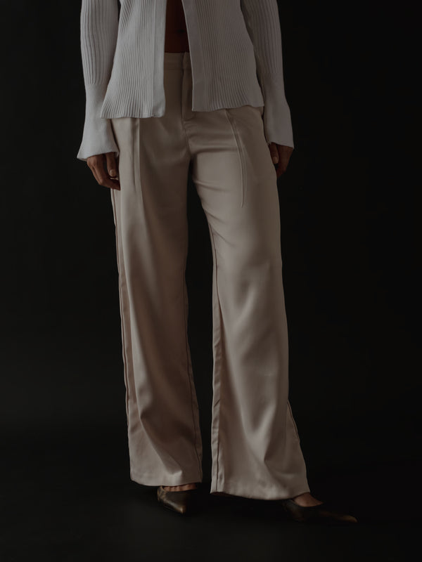 NOT SO MODEST TROUSER - SAND PEARL