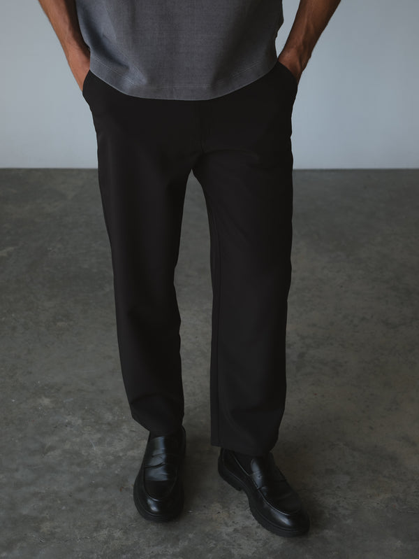 MEN TIMELESS STRAIGHT PANTS - BLACK