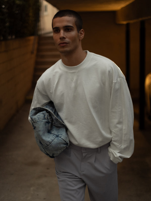 PLEATED FLOWY TROUSER - LIGHT GRAY