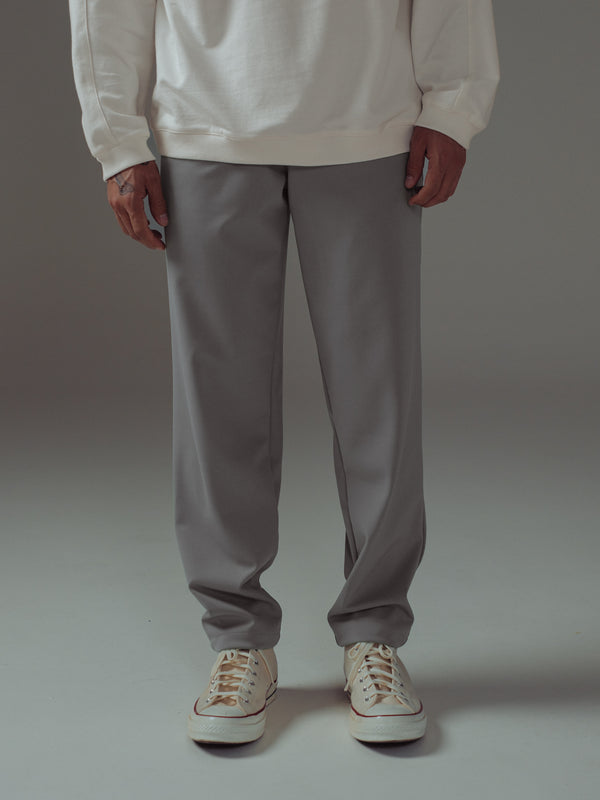 PLEATED FLOWY TROUSER - LIGHT GRAY