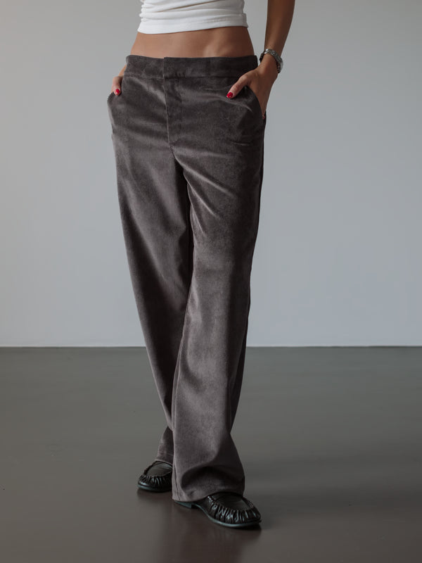 CORD STRAIGHT TROUSER - DEEP BROWN