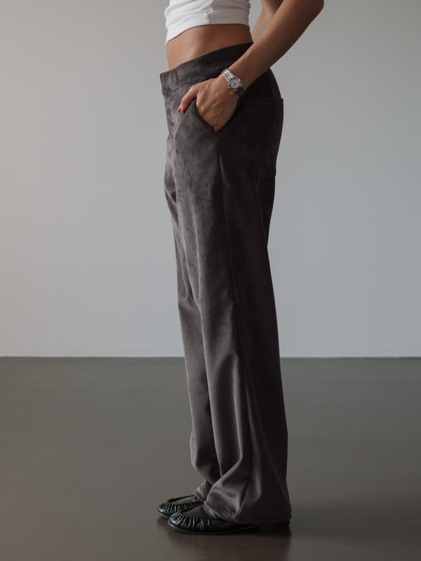 CORD STRAIGHT TROUSER - DEEP BROWN