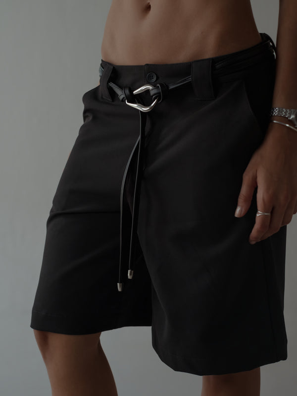 LONG CLASSIC SHORTS - BLACK