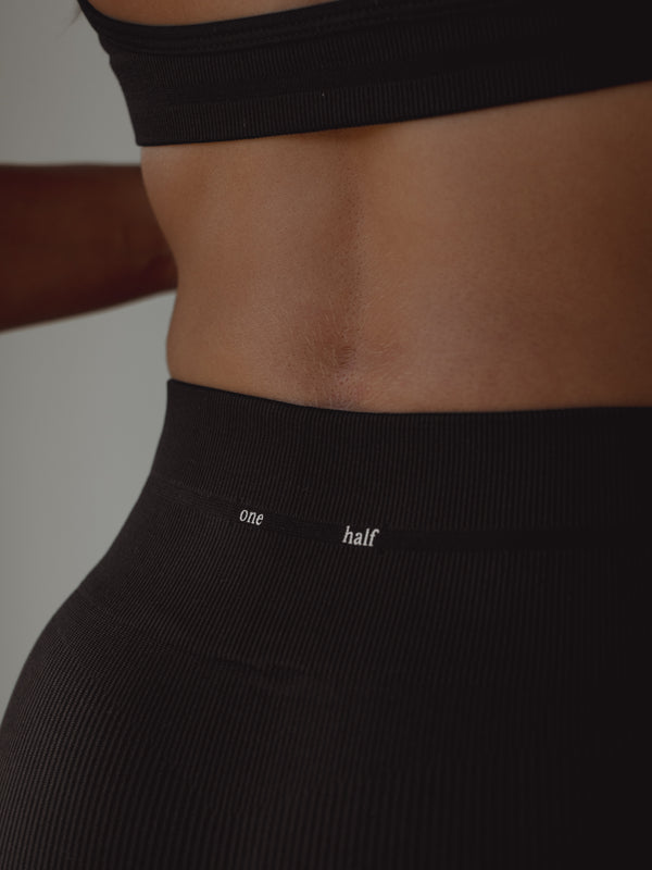 BLAZE SEAMLESS SHORT - SHADOW