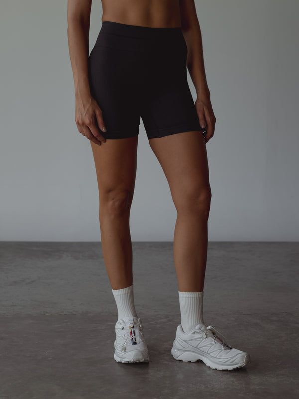 BLAZE SEAMLESS SHORT - SHADOW