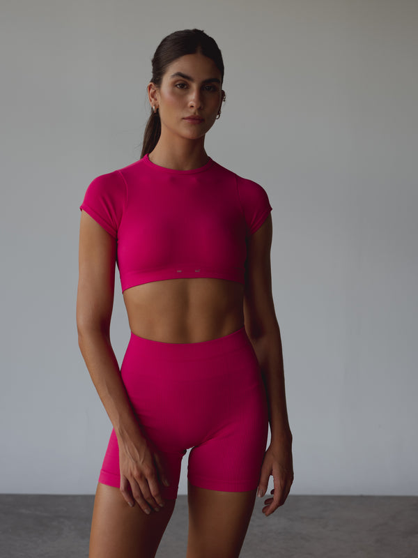 BLAZE SEAMLESS SHORT - FUCSIA