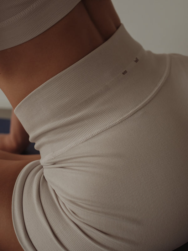 SHAPER SEAMLESS SHORT - NATURAL