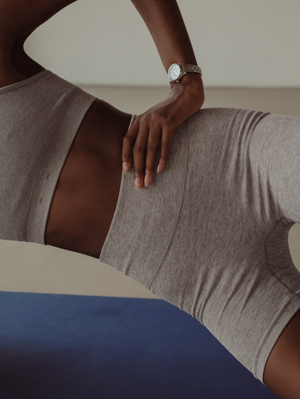 SHAPER SEAMLESS SHORT - CHIPS