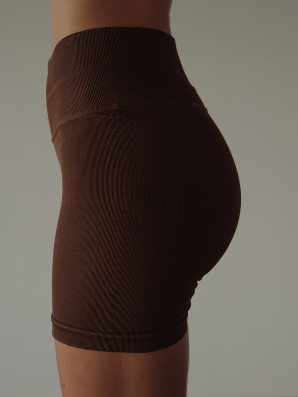 SHAPER SEAMLESS SHORT - SEPIA