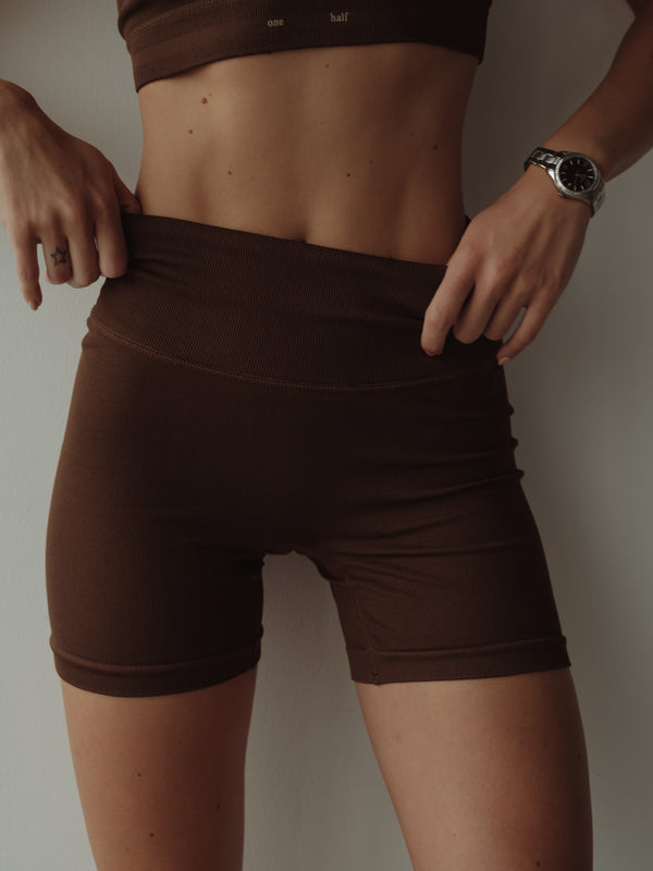 SHAPER SEAMLESS SHORT - SEPIA