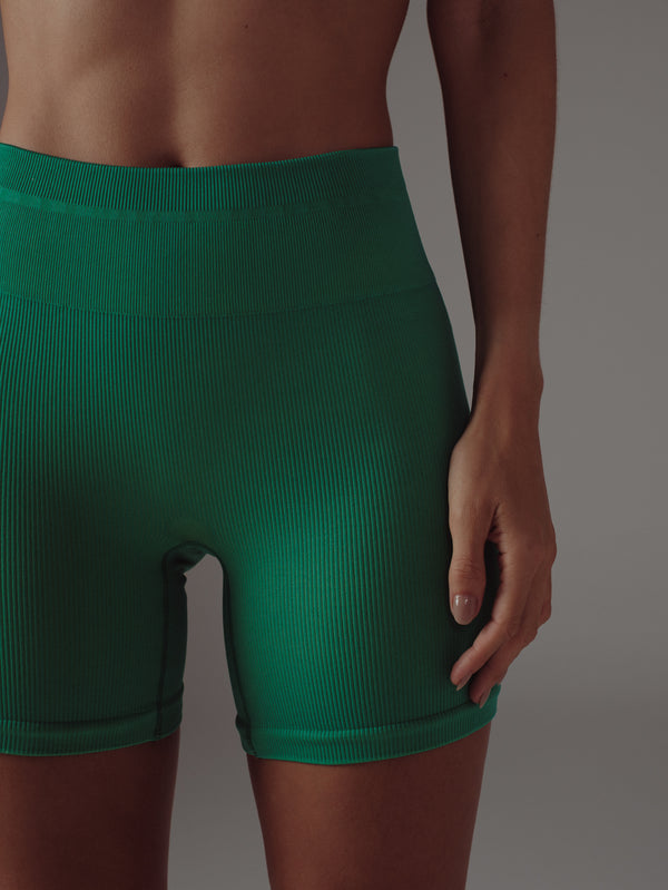 BOLD SEAMLESS SHORT - BRIGHT GREEN