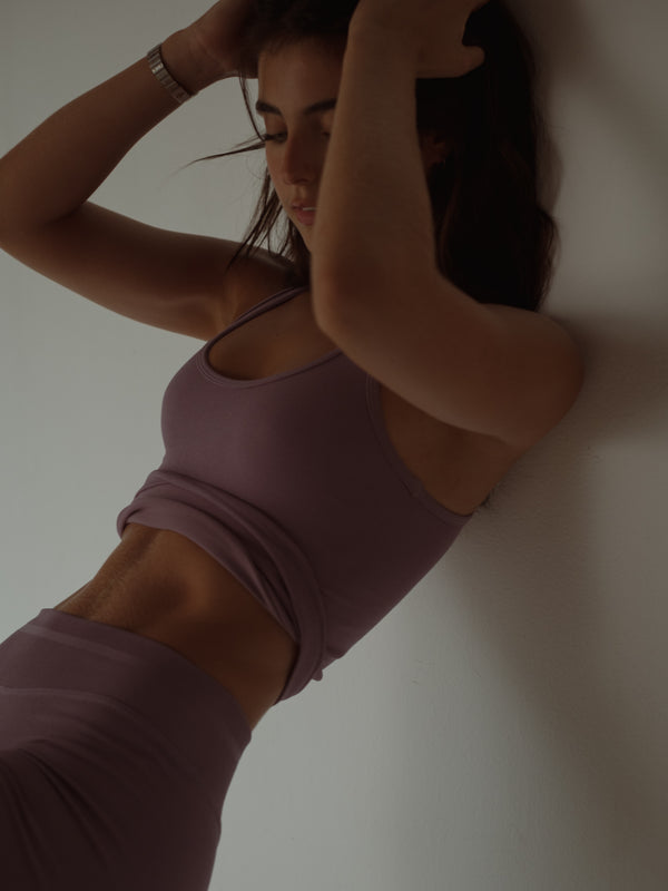 V NECK SEAMLESS TANK TOP - COSMETIC PINK