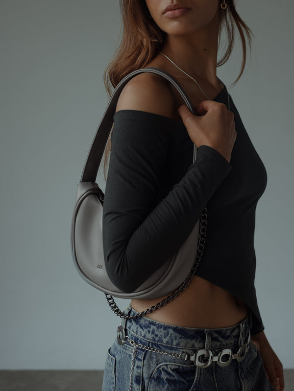 OPEN NECK LONG SLEEVE - BLACK