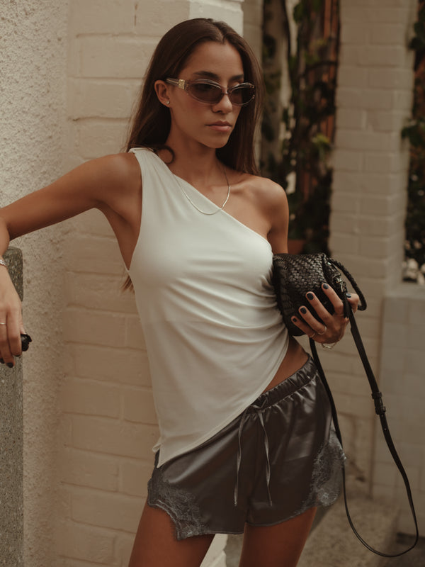 SIDED LONG TOP - SOFT WHITE