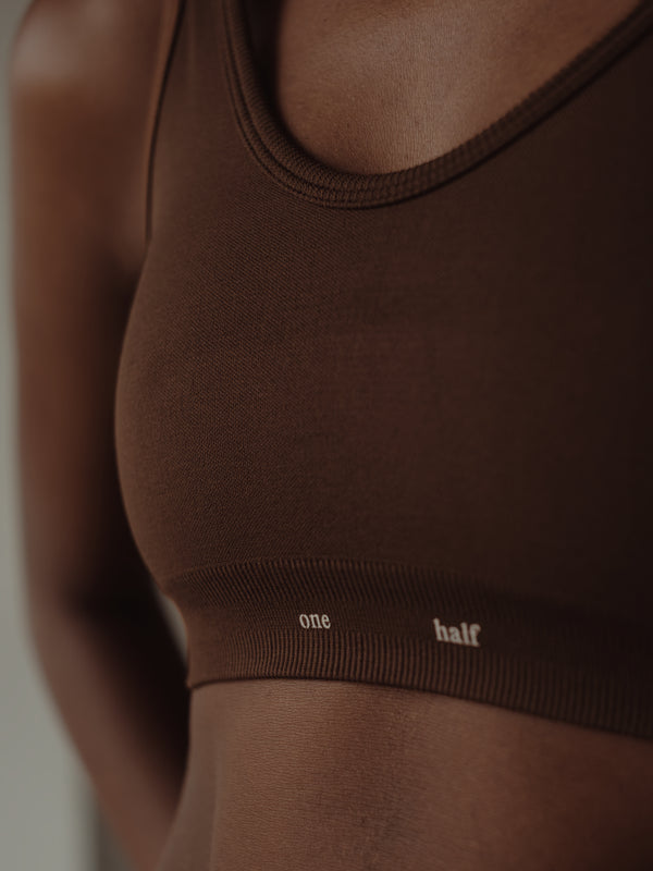 ELEMENTAL FIT SEAMLESS TOP - SEPIA