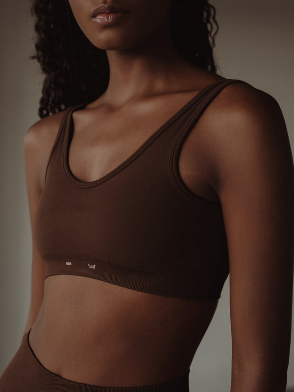 ELEMENTAL FIT SEAMLESS TOP - SEPIA