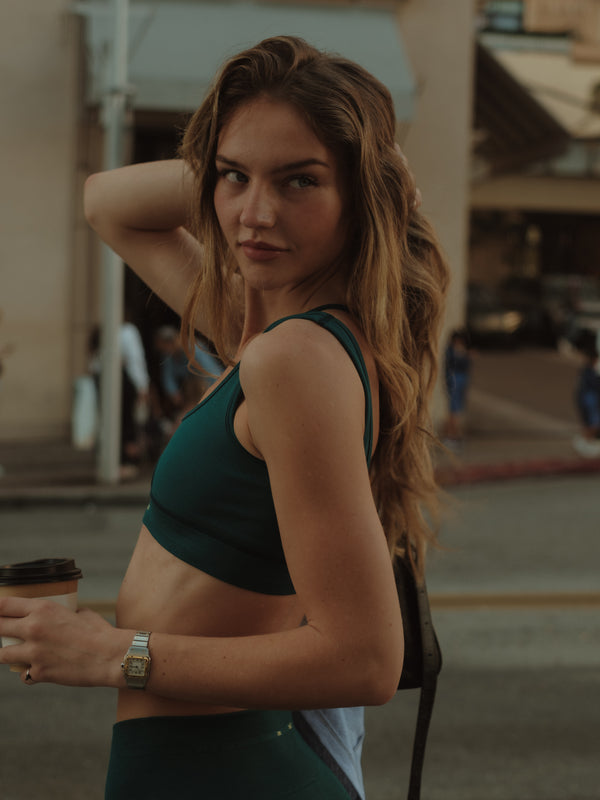 DOUBLE STRAP SEAMLESS TOP - PINE GREEN