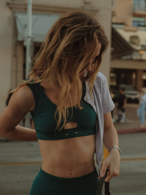 DOUBLE STRAP SEAMLESS TOP - PINE GREEN