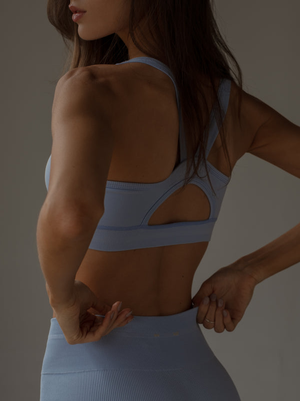 DROP SEAMLESS TOP - BABY BLUE