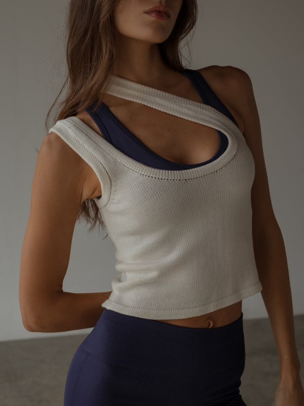 OVAL BACK SEAMLESS TOP - MYSTIC PURPLE