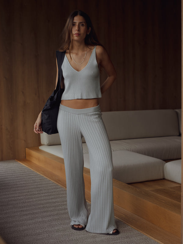 BASIC KNIT TANK TOP - LIGHT GRAY